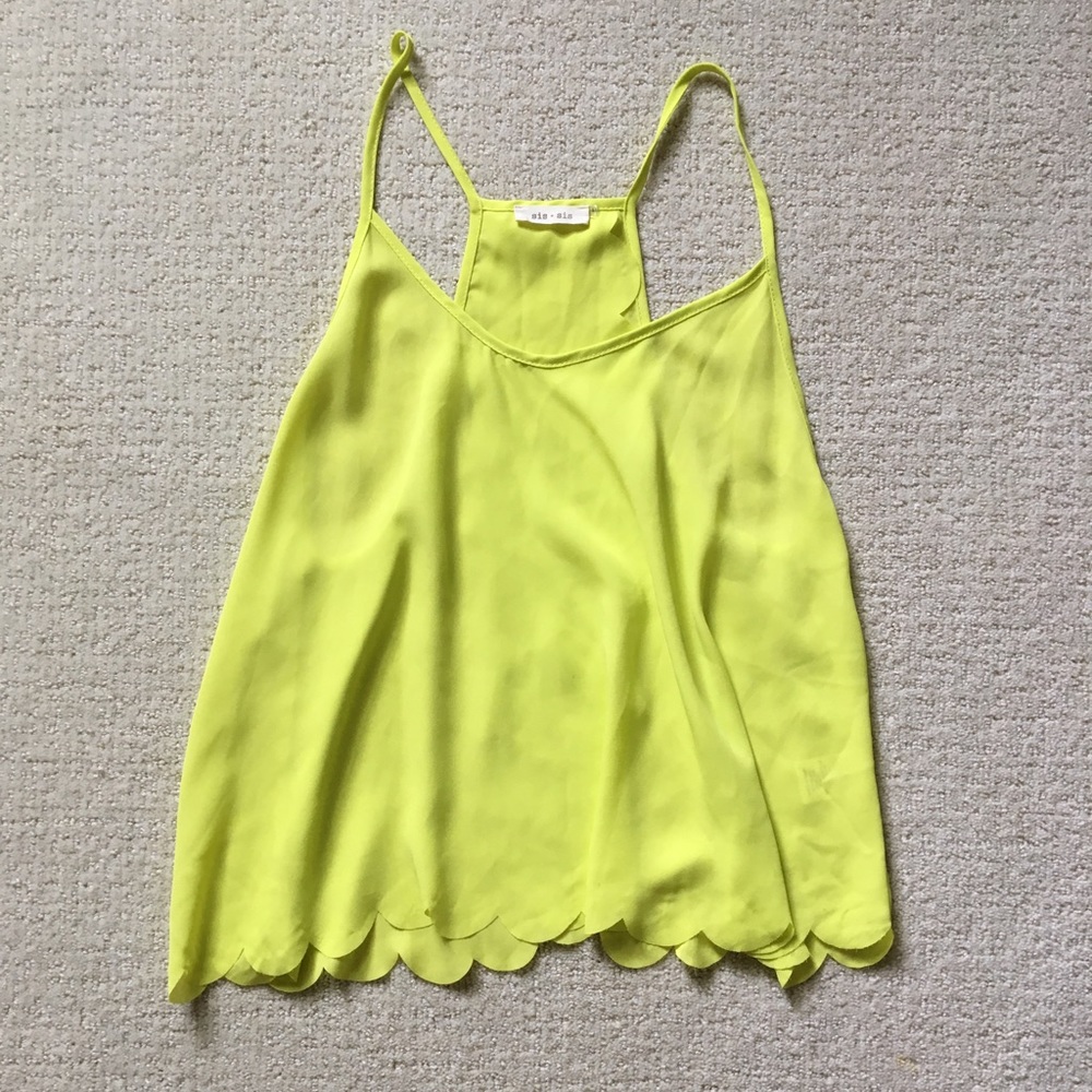 Sis • Sis Neon Yellow Scalloped Top